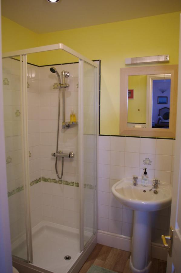 Skerries B And B Lyme Regis Bagian luar foto
